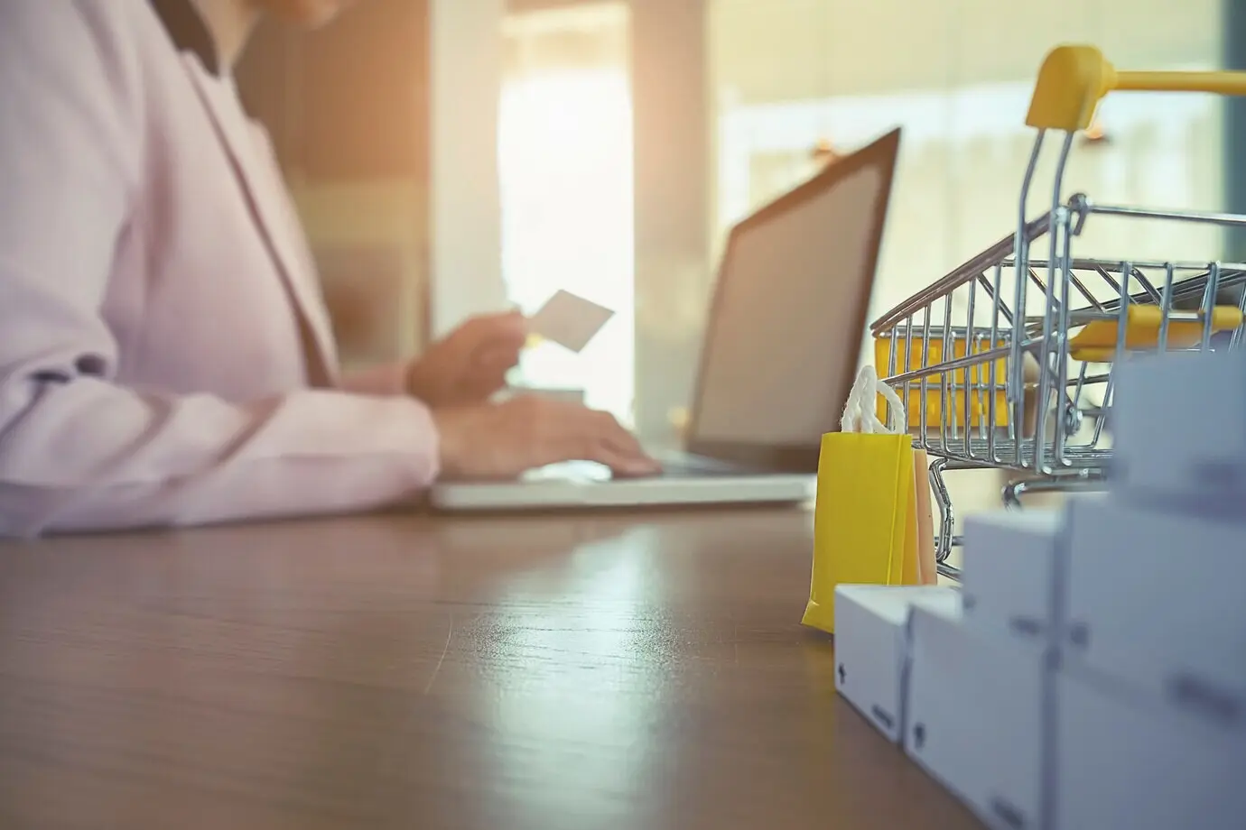 Ein Symbol, das Notebook, Technologie, Geschenk, Einkaufen und Geschäft repräsentiert.